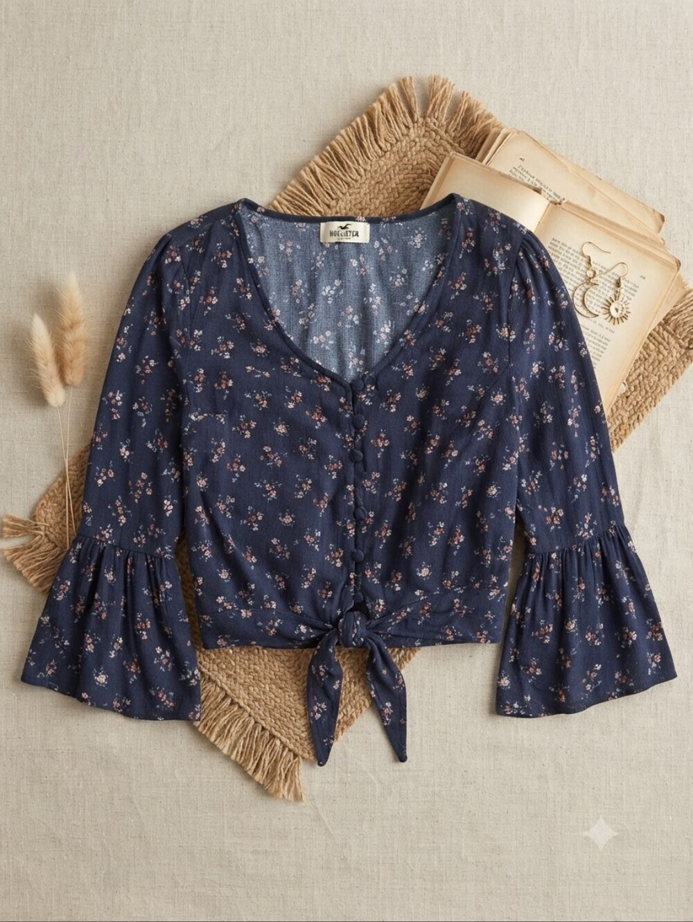 Hollister Floral Button Front Tie Knot Flowy Sleeve Crop Top